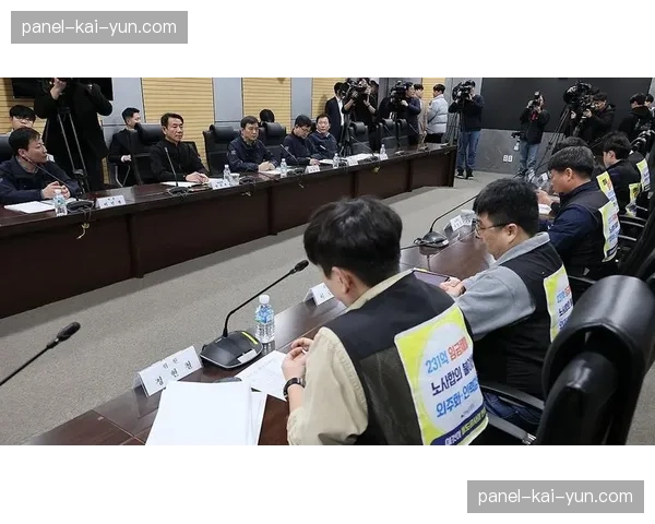 劳资谈判迟迟未定,新赛季开赛日期与比赛场次仍存变数 劳资谈判迟迟未定,新赛季开赛日期与比赛场次仍存变数