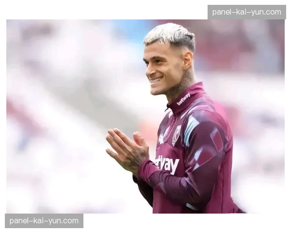 即时：亚特兰大凭借一次经典反击，由前锋斯卡马卡再入一球